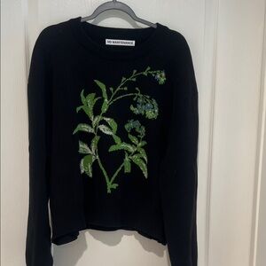 No Maintenance Cropped Black Sweater with Floral Design